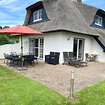 Feriehus Reetdachhaus Windblume - Super Gemuetlich *